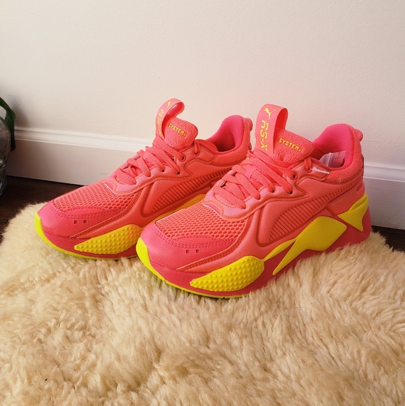 NWOB Puma RS-X Soft Case in Pink & Yellow Alert - Picture 2 of 5